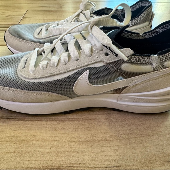 Nike Waffle One Sneaker Women's 7 White Cream - Picture 4 of 6